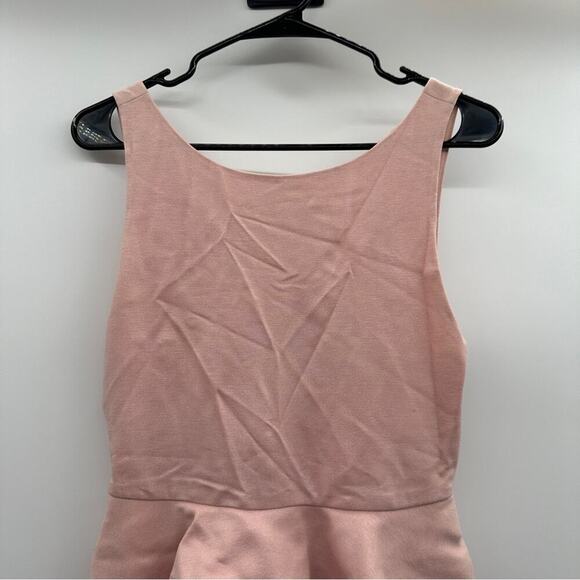 Alice + Olivia Pink Tracey Peplum Sheath Sleeveless Designer Dress Size 4 - Picture 3 of 9